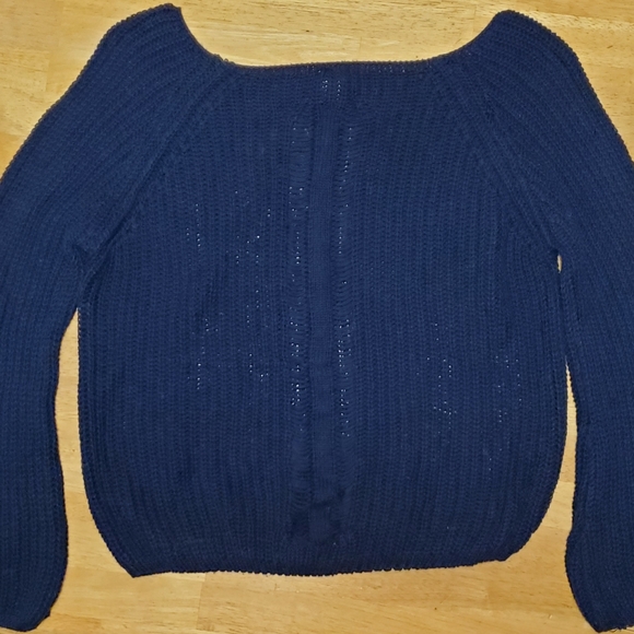 Sweater - Picture 2 of 2